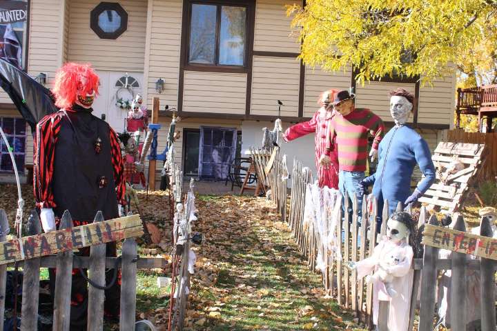 Neighborhoods Come Alive With Casper’s Halloween Decorations, Pt. II