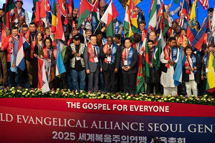 WEA General Assembly draws 850 delegates from 124 nations