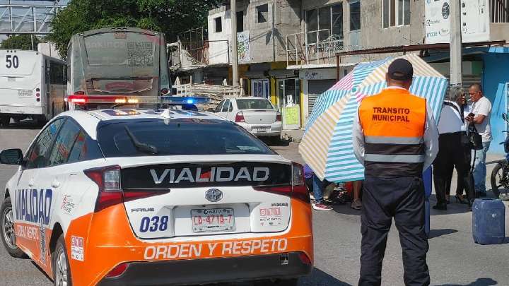 Camión de la ruta Dalias atropella a ciclista en Torreón; chofer huyó del lugar