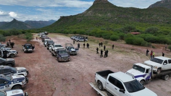 Trasladan 17 unidades aseguradas en Moris