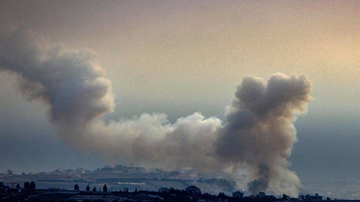 Israel vuelve a atacar "objetivos terroristas" de Hezbolá en Líbano a pesar del alto el fuego