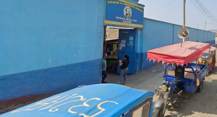 Trujillo: Detonan cartucho de dinamita en portón del mercado Miguel Grau, en El Porvenir