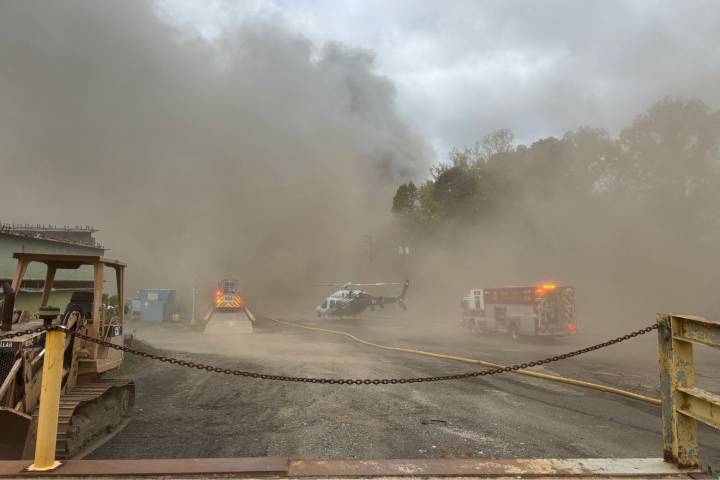 5 injured in recycling pile fire; Route 1 closed in Fairfax County