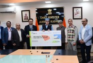 J&K Bank contributes ₹4.10 crore to CM’s Relief Fund for flood