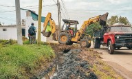 En forma simultánea, la Municipalidad trabajó en la limpieza de desagües pluviales en seis barrios capitalinos