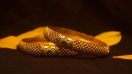 Gold may stay volatile this week as US govt funding bill, Fed signals set next move