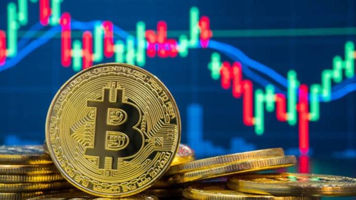 Bitcoin cae este fin de semana: razones detrás de la caída del mercado cripto