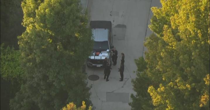 LAPD closes Sunset Avenue to search for a murder suspect in Westwood