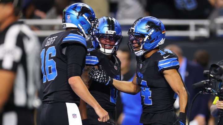 Jahmyr Gibbs runs for 78-yard TD to give Lions a 14