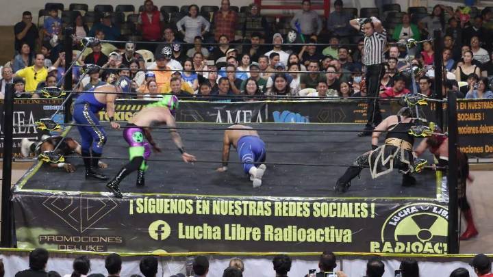 Hay interés de las nuevas generaciones por la lucha libre; jóvenes entrenan para volverse profesionales