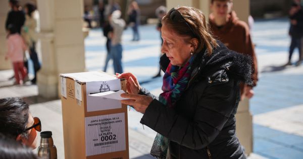 Elecciones 2025: ¿a qué hora abren las mesas para votar?