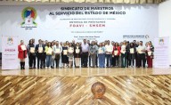 Maestros del Edomex reciben créditos sin intereses para construir o mejorar su vivienda