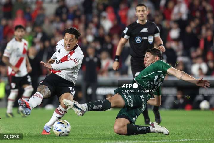 River se hunde en el Clausura; hinchas cantan contra los jugadores