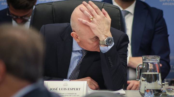 El que salió corriendo, al final, fue Espert: afuera de la Comisión de Presupuesto