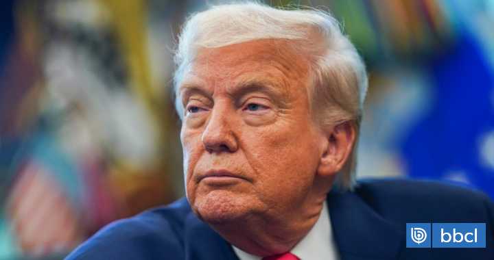 Trump amenaza con "incremento masivo" de aranceles a China y la acusa de volverse "muy hostil"