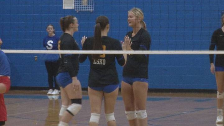 Esko Volleyball Punches Ticket to 7AA Semifinals After Sweeping Moose Lake/Willow River