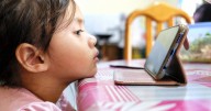 Opinion | Should YouTube be included in the social media ban