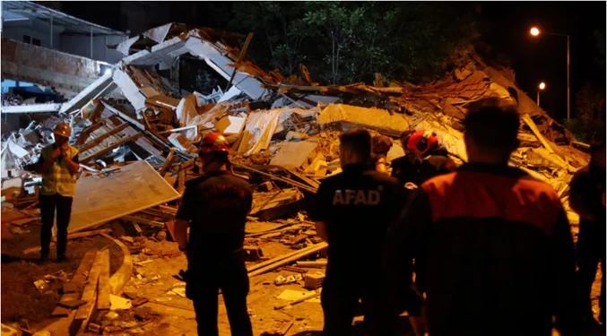 Sismo de magnitud 6,1 sacude el oeste de Turquía y causa daños en edificios