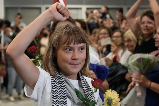 Israel deporta a Greta Thunberg y a decenas de activistas más de la flotilla Sumud