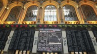 El Ibex 35 cae un 0,39% y se da un respiro en su conquista de máximos