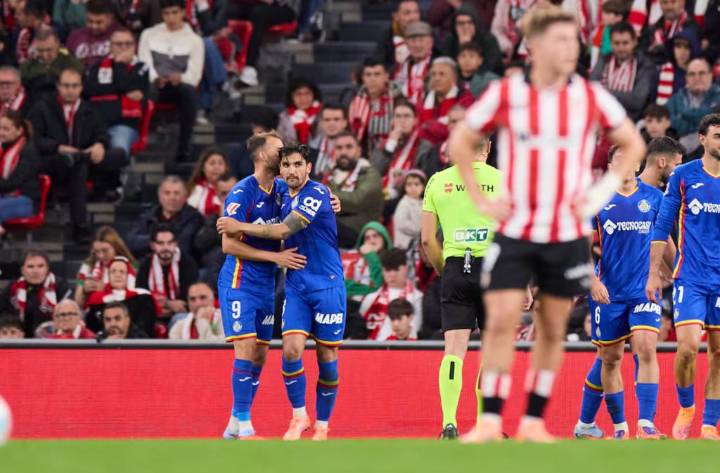 Getafe sorprende al Athletic en la Liga Española de fútbol