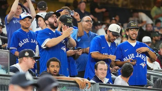 Vladimir Guerrero Jr. parks a homer to give Blue Jays early 2