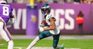 Game ball, three stars, and snap count analysis: Week 7, Eagles at Vikings
