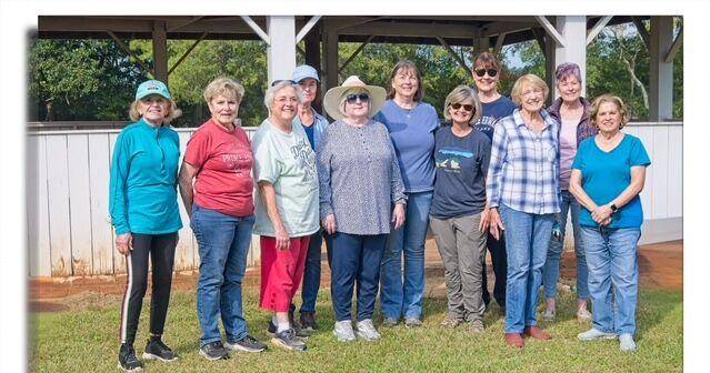 Henry Walton Chapter DAR Cleans Veterans’ Markers During Day of Service