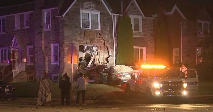Driver flees on foot after crash damages Philadelphia home, leaves other driver in critical condition