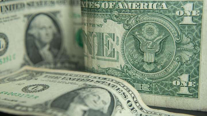 Déficit de EU baja 2% a 1,775 billones de dólares en año fiscal 2025