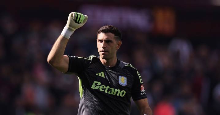 Emi Martinez injury update as Unai Emery reveals scan before Burnley clash
