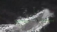 Trump comparte video del ataque a "submarino narco" en el Caribe
