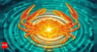 Cancer Daily Horoscope Today, October 3, 2025: Moon Aligns With New Opportunities, say yes where your gut is steady