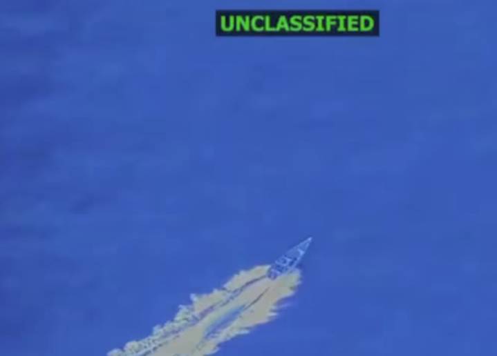 El ejército de Estados Unidos destruye otra lancha frente a la costa de Venezuela, matando a cuatro