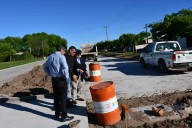Salomón recorrió la obra de pavimento en avenida Frocham