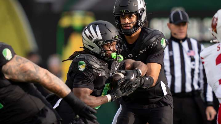 Oregon's chances of winning Big Ten, CFP in 2025? Latest betting odds