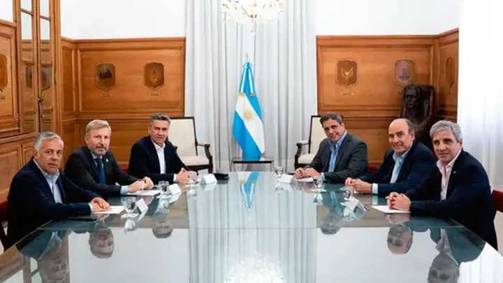 Javier Milei se reúne con unos 15 gobernadores