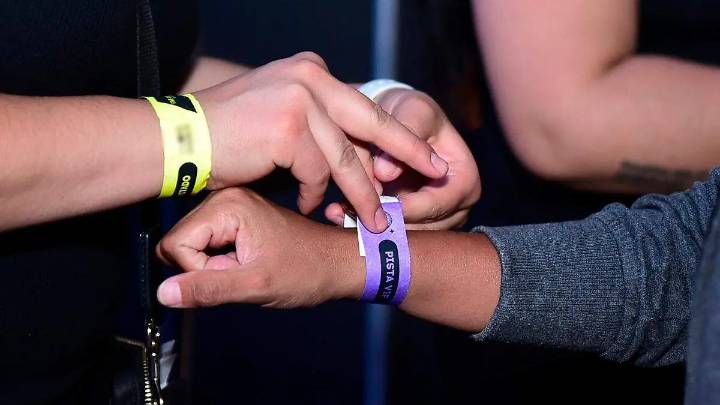 Advierte Profeco riesgos por comprar boletos para eventos con esta empresa