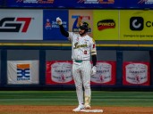 Leones volvió con triunfo al Monumental
