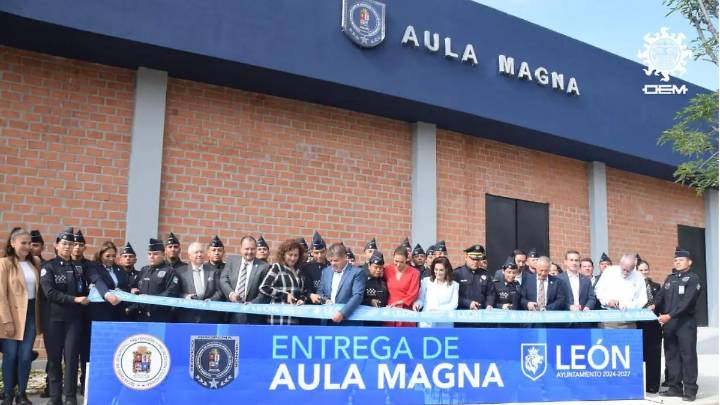 Inauguran Aula Magna en la Academia Metropolitana de Seguridad Pública de León