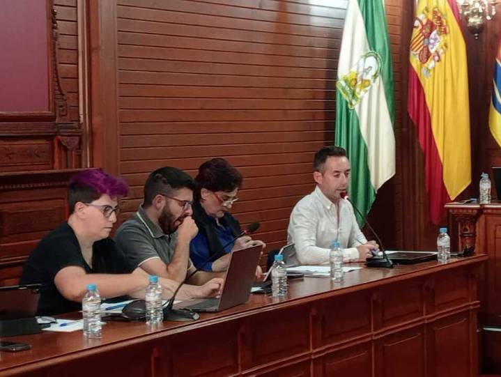 El Gobierno local sale en defensa de la alcaldesa