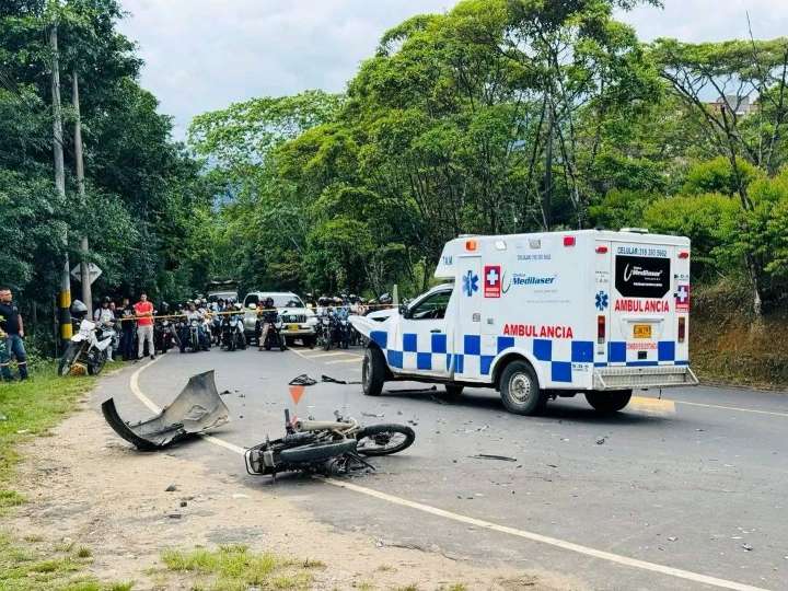 Motociclista murió tras ser arrollado por una ambulancia en Florencia