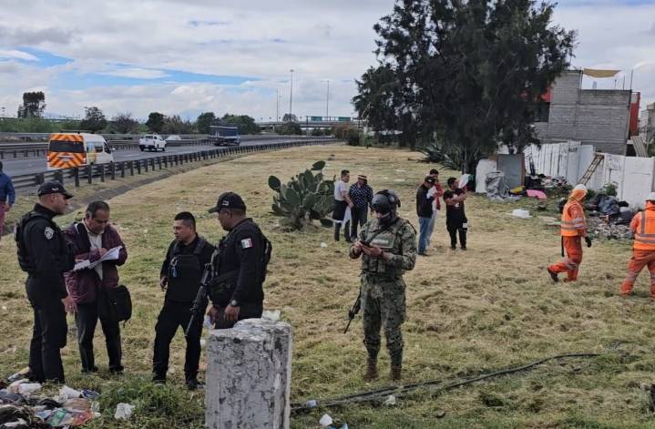 GUERRA AL ROBO DEL AGUA OPERA AZUCENA CISNEROS EN ECATEPEC