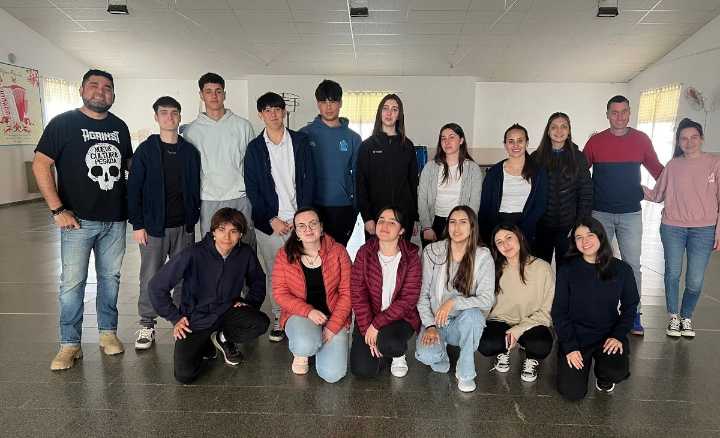 Recorrida territorial para informar sobre las Becas "Impulsar Futuro"