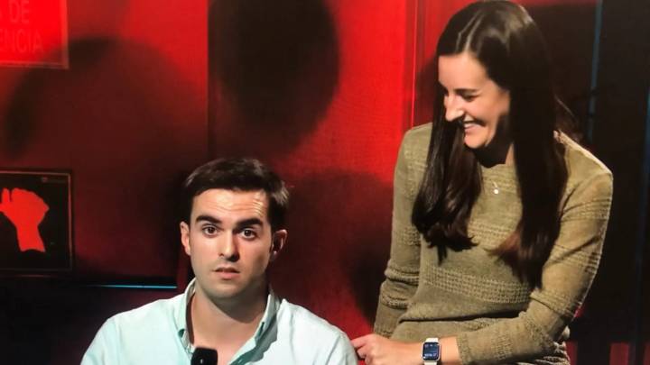 Una pareja de Zaragoza hace la mayor traición a Broncano en 'La Revuelta': "Pablo Motos me dio dos besos"