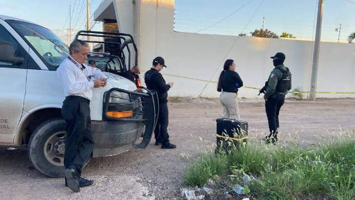 Hallan cuerpo con mensaje en cartulina en la carretera Culiacán