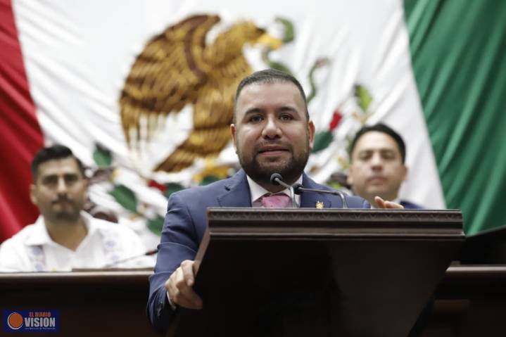 Aprobación de reforma para ser legislador a los 18 años fortalece la democracia: Reyes Galindo