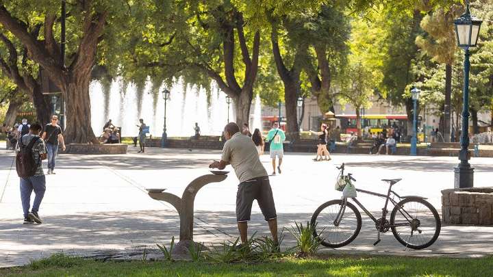Siguen los días calurosos para dar paso a un descenso de las temperaturas el fin de semana largo