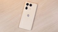 Nadie supera a este Motorola con diseño premium de MADERA: chip Snapdragon 8 y carga en 15 minutos