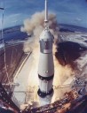 ¿Está perdiendo la Nasa la carrera lunar?